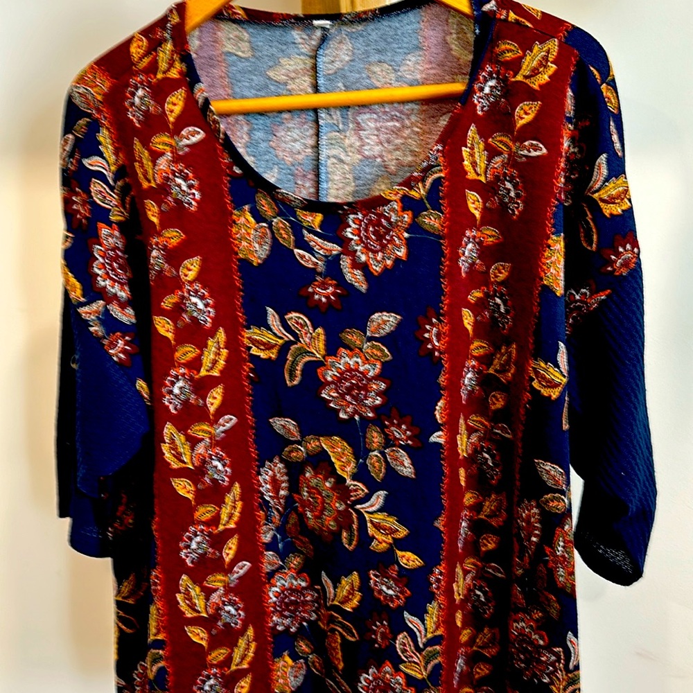 Sale: Cathy Daniels top great with jeans or work top clean no smoke